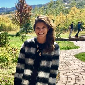 Meet your Posher, Jessica